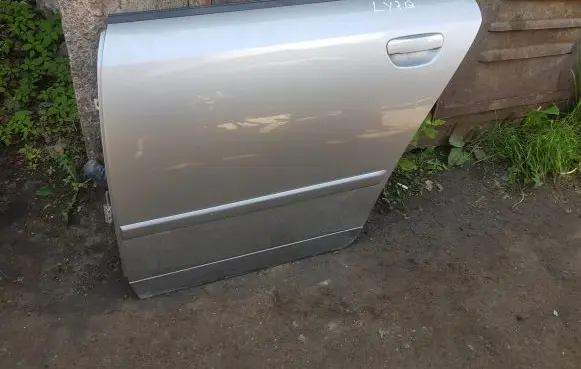 Audi A4 S4 B6 8E 8H Rear door