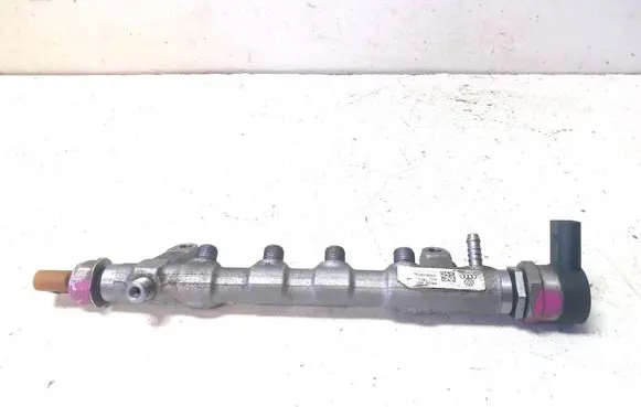 Skoda Superb B6 (3T) Fuel main line pipe 03L130089P