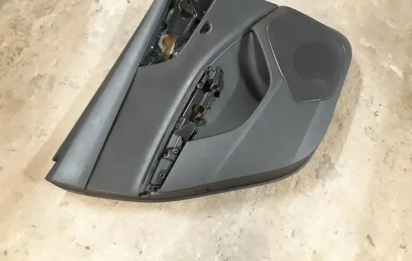 Audi Q7 4M Rear door card panel trim 4M0867317B