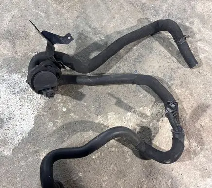 Mercedes-Benz GLC X253 C253 Engine coolant pipe/hose A2538304800