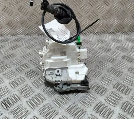 Audi A5 Front door lock 8X1837016C