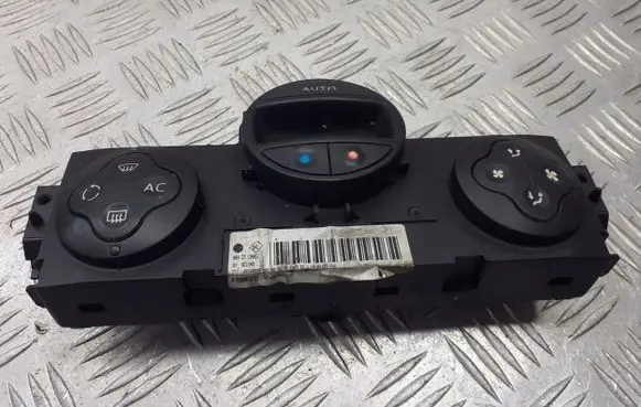 Renault Scenic II - Grand scenic II Interior fan control switch 8200070752