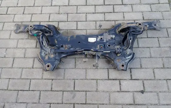 Hyundai i30 Front axle beam 62401-J7AA0