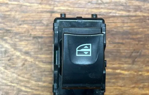 Renault Zoe Electric window control switch 254218614R 10023874