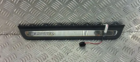 KIA Sorento Front sill trim cover 85883C5200