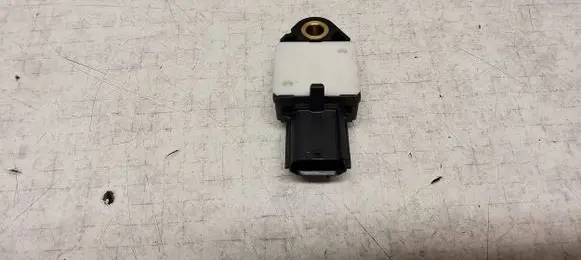 Toyota Verso Airbag deployment crash/impact sensor 8983105020 0420095455