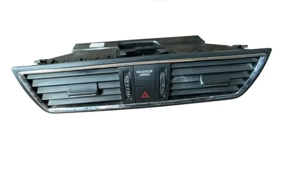 Seat Toledo IV (NH) Dash center air vent grill 5JA820951B 0858100001