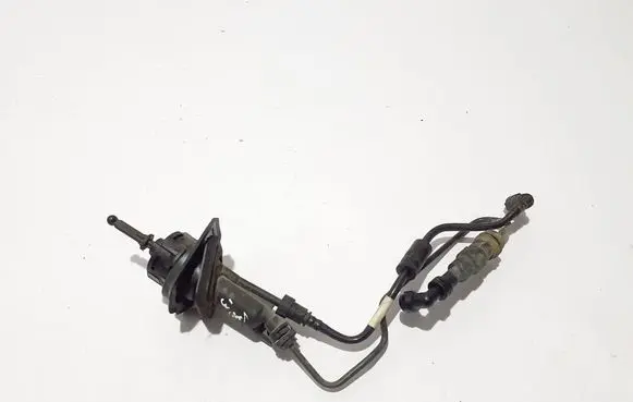 Volvo V40 Clutch master cylinder 31367404