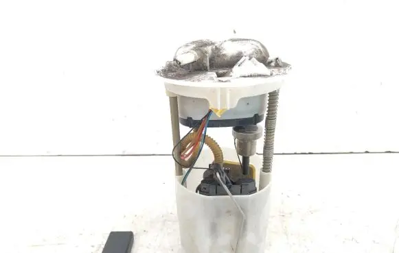 Suzuki Swift I In-tank fuel pump