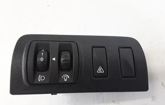 Renault Megane III Light switch 88020009