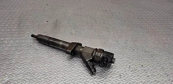 Fuel injector