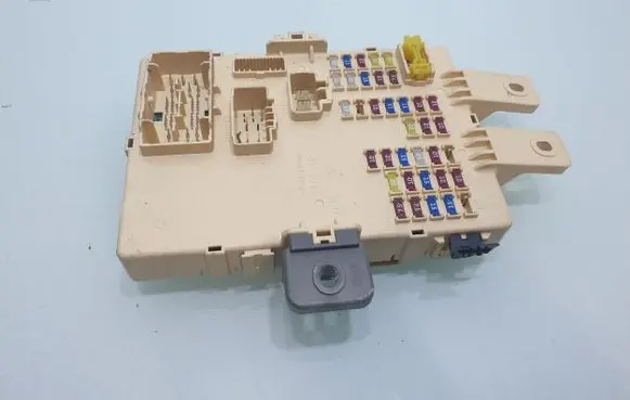 KIA Sportage Fuse module 919503W0400