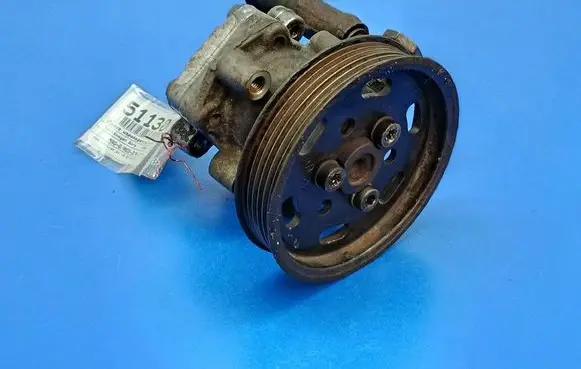 Volkswagen Bora Power steering pump