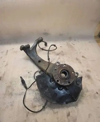 Audi A8 S8 D2 4D Front wheel hub 