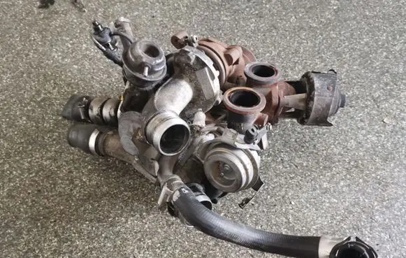 Citroen C5 Turbo 9681885680