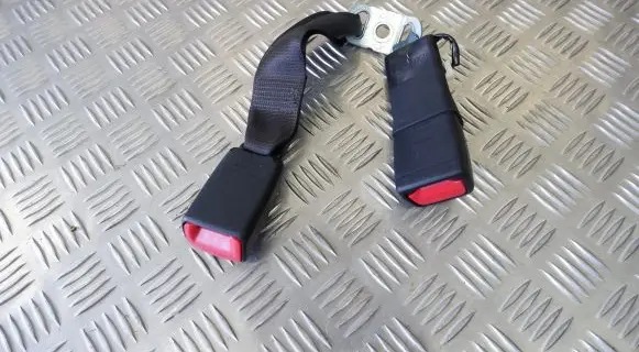 Lexus GS 250 350 300H 450H Rear seatbelt buckle 7347030070 7347030071