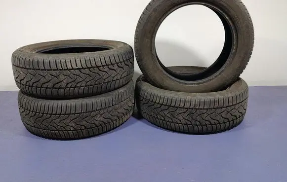 Toyota Prius (NHW20) R17 C winter tire 4024063008892