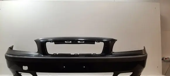 Volvo V70 Front bumper 09484238