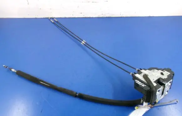Nissan Tiida C11 Front door lock