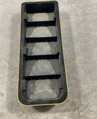Volvo XC70 Quarter panel pressure vent D3L4A