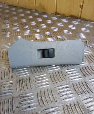 Toyota Yaris Electric window control switch 742310D090