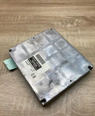 Toyota Avensis T250 Engine control unit/module ECU 8966105C80 1758009251