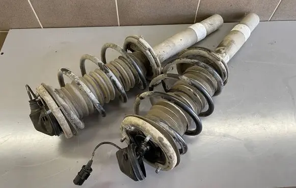 BMW 7 E65 E66 Front shock absorber with coil spring 6758884 6758883
