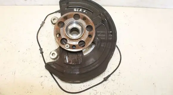 Mercedes-Benz GLA W156 Front wheel hub