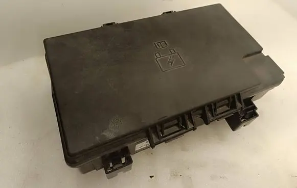 Dodge Durango III Fuse box set P68137440AB 16238DA 13243G