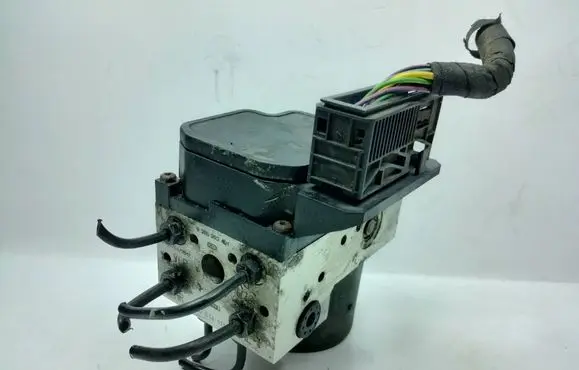 Audi A4 S4 B6 8E 8H ABS Pump 0265202401 8F0614111