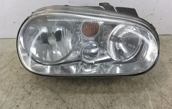 Volkswagen Golf IV Headlight/headlamp