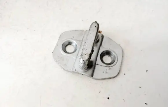 Mercedes-Benz C W204 Rear door lock loop/hook striker 11000049b
