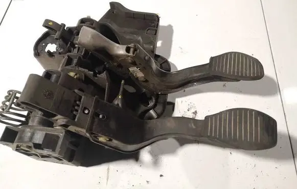 Alfa Romeo Mito Clutch pedal 