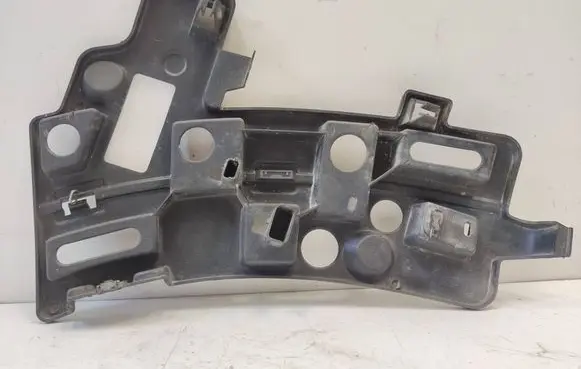 Peugeot 5008 Front bumper mounting bracket AA36716397
