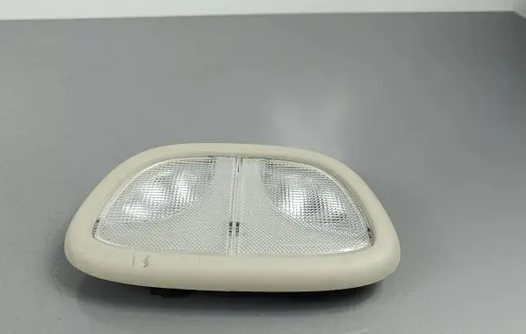 Jeep Cherokee Front seat light