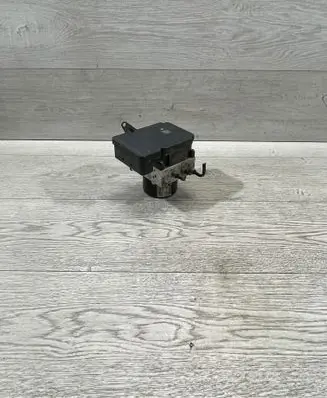 BMW 3 E90 E91 ABS Pump 6775389 10096108313 10061333073