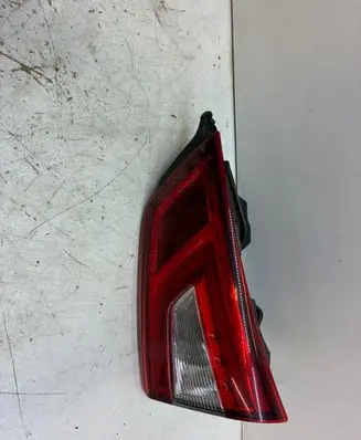 Nissan Qashqai Tailgate rear/tail lights 265504EA5A 25504F0