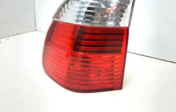 BMW 5 E39 Rear/tail lights 6902531 30102001 301305