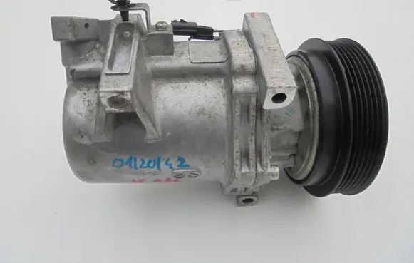 Nissan Micra K14 Air conditioning (A/C) compressor (pump) 926003VC6B