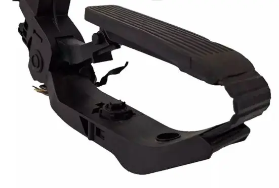 Mercedes-Benz C W203 Accelerator throttle pedal A2113000404