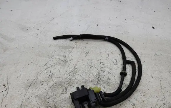 Volvo XC40 Turbo solenoid valve 32257161 19112710633