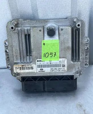 Hyundai i30 Engine control unit/module 0281013402 1039S23196 391062A715