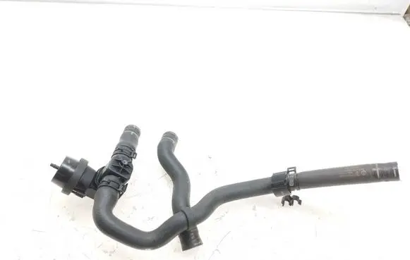 Engine coolant pipe/hose