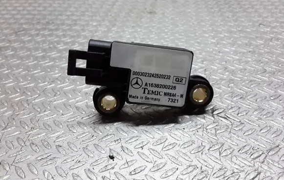 Mercedes-Benz ML W163 Airbag deployment crash/impact sensor A1638200226
