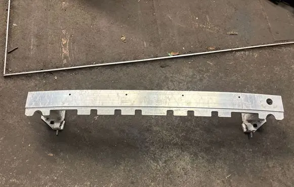 BMW 5 G30 G31 G38 Rear bumper cross member 7387334 1122203