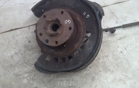 Rear wheel hub spindle/knuckle