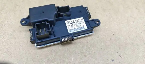 Mercedes-Benz E A207 Heater blower motor/fan resistor A2128702110