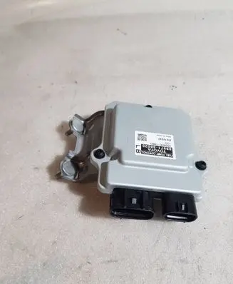 Lexus RX 450H Fuel injection pump control unit/module 8957158020 4998001060
