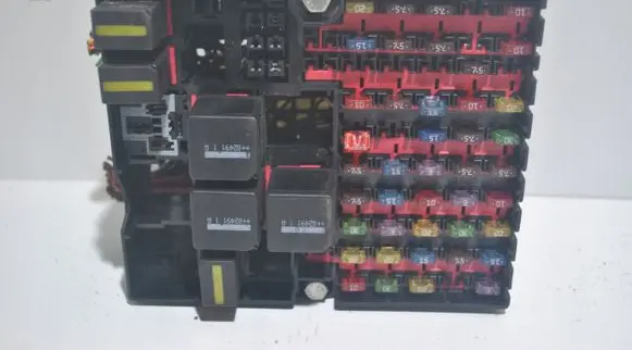 Ford Fiesta Fuse box set 2S5T14401LF