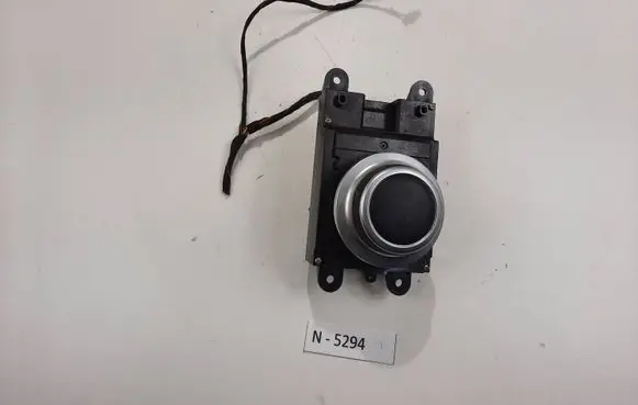 BMW 5 E60 E61 Head unit multimedia control 6944884